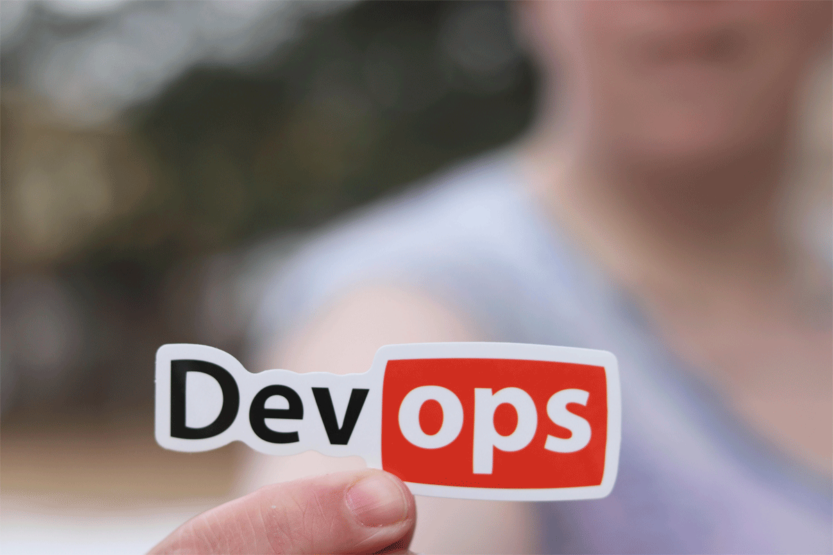 Empowering Collaboration And Efficiency: The DevOps Advantage - EywaSystems